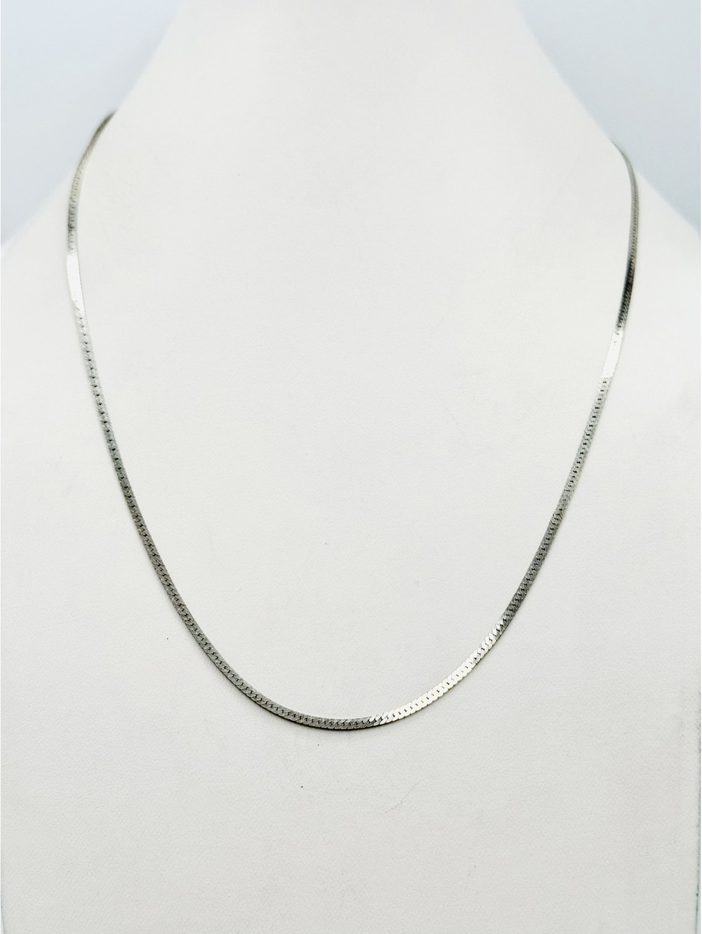 Sterling silver herringbone chain necklace